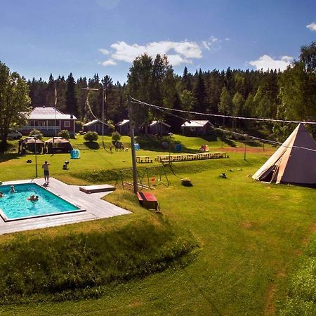 Ulvoe Lakeside Resort Ulvöhamn Exterior foto
